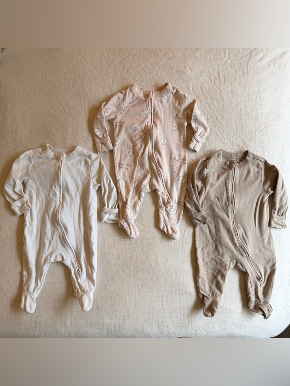 Set of 3 Old Navy Baby Zip Footies 0-3m